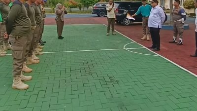 Satpol PP Kampar Lakukan Pengecekan Pasukan Pembawa Pataka HUT ke-76