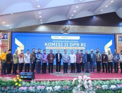 Menjemput Kemandirian, Bupati Kampar Dorong BUMD Jadi Pilar Ekonomi