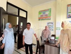 Naik Sepeda dan Motor, Bupati Kampar Cek Langsung Pelaksanaan WFH ASN